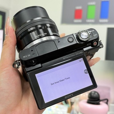 Sony Alpha NEX-3N Mirrorless Digital Camera w/16-50mm Lens Black