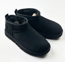 NEW IN BOX UGG CLASSIC ULTRA MINI II 1116109 BLACK WOMAN  S BOOTS Size 8