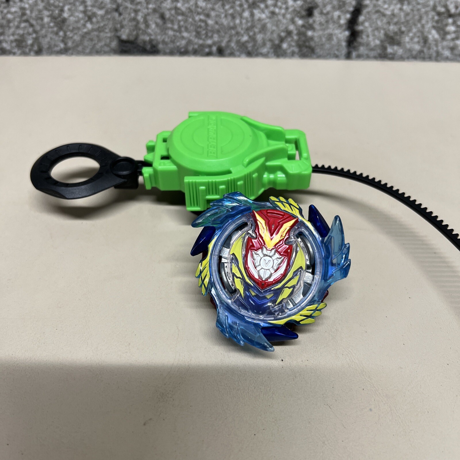 Beyblade Burst Evolution SwitchStrike Turbo Valtryek V3 Bey With Random  Launcher