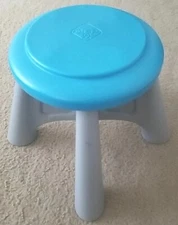 Step 2 Plastic Blue And Grey Desk Easel Vanity Child Size Stool Chair Seat Step2