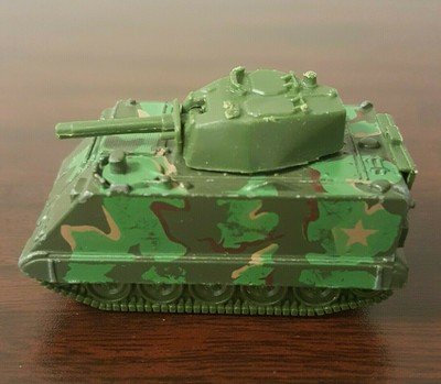 hot wheels army tank