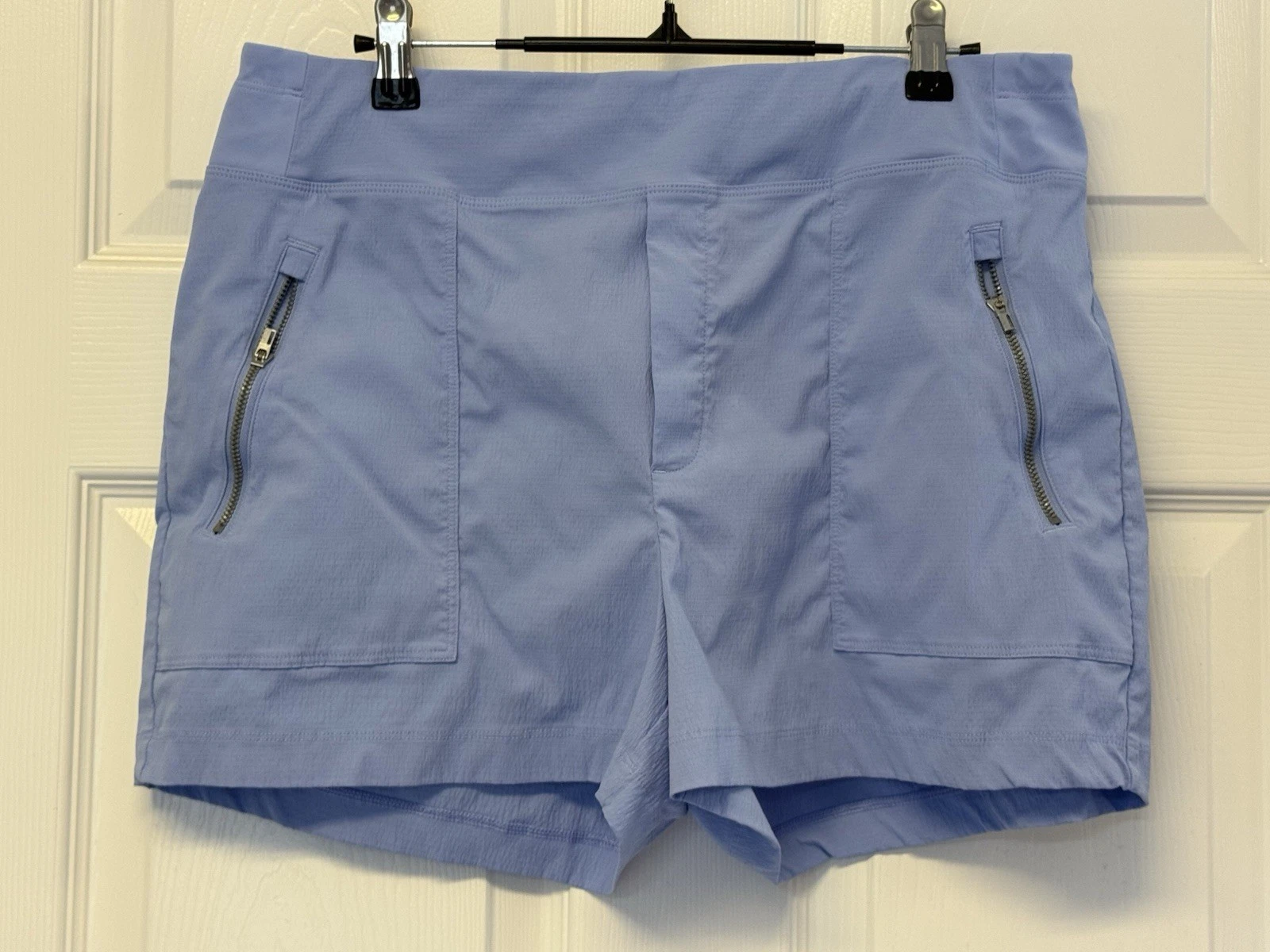 Athleta Women's Blue Linen Stretch Quick Dry Size 12 Shorts 3"inseam SUPER CUTE!