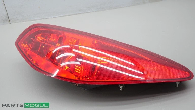 06-09 Pontiac Solstice Rear Right Passenger Side Tail Light Taillight Lamp OEM - Image 3 of 4