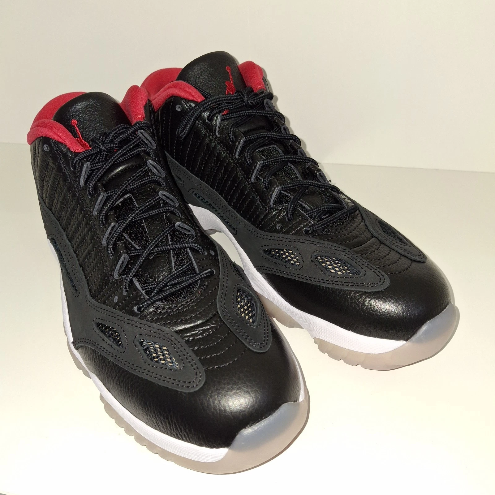 Taglia 9.5 UK Air Jordan 11 Retro IE "Bred 2021" (919712 023) Nuovo con scatola