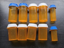 80 flaconi da prescrizione assortiti. Vuoto e pulito. Tanti usi.