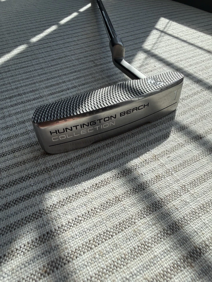 MINT Cleveland Huntington Beach Collection 1 Blade Putter 35” - Image 4 of 4