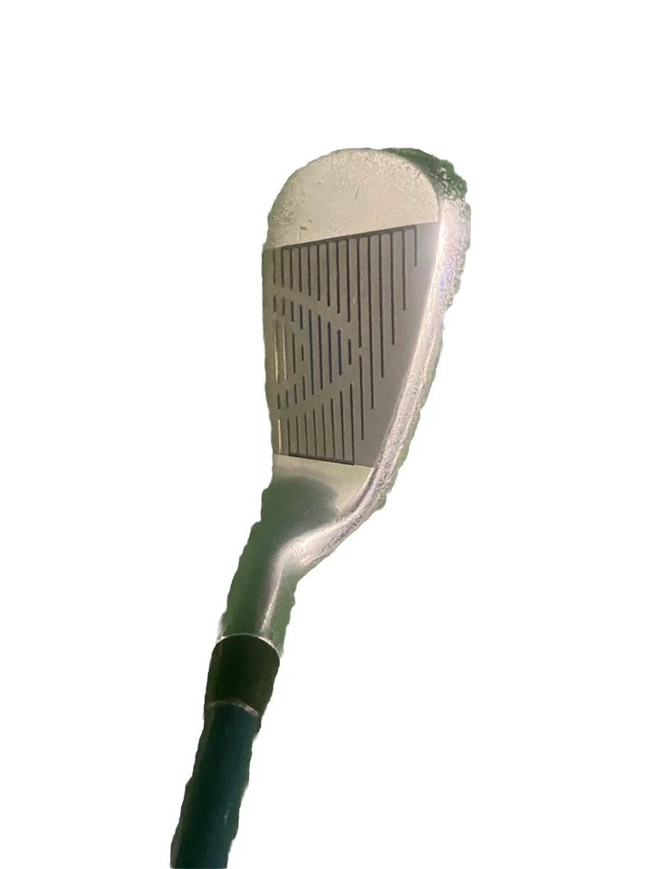 Tiger Shark TS 960 P/S Wedge Low Kick Ladies Graphite 34.5" RH Factory Grip - Image 4 of 4