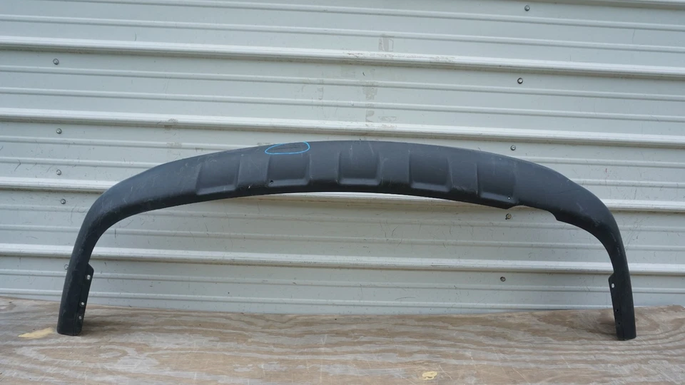 2010-2013 HYUNDAI SANTA FE ЗАДНИЙ БАМПЕР НИЖНИЙ КЛАПАН OEM 86612-0W700 - Изображение 2 из 4