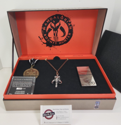 Limited Exclusive Star Wars: The Mandalorian Jewelry Set 4899 of