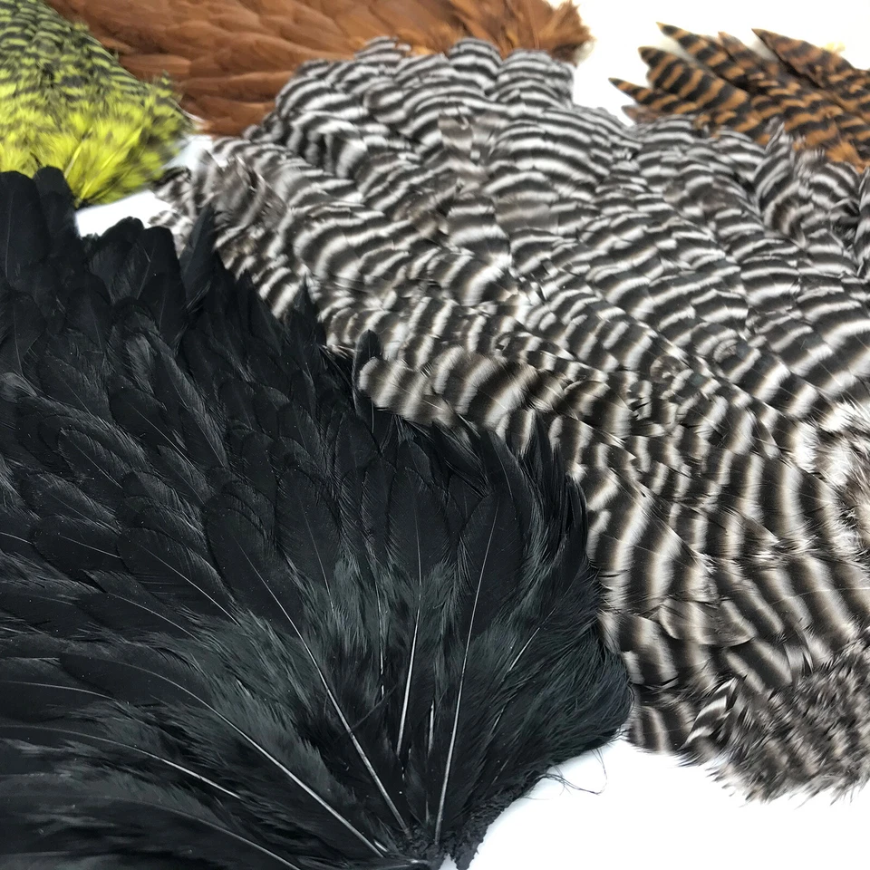 SILLA DE MONTAR DE GALLINA HARELINE - Plumas de hackle suaves para atar moscas - 6 colores disponibles ¡NUEVA! Foto 2 de 4