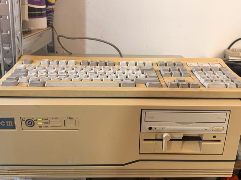 Vintage OPUS PC3 UpCycle - Great Vintage Project - Simple DOS / 95 / 98 Spec