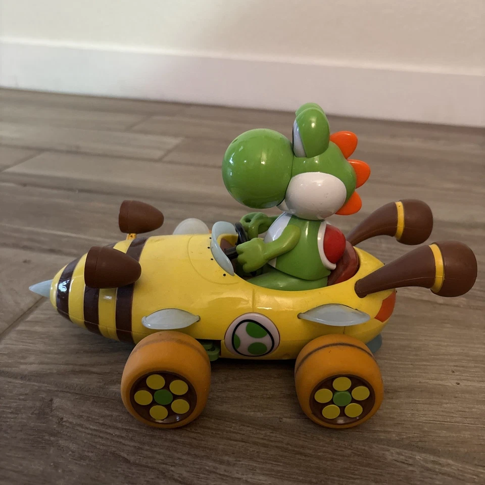 Carrera RC Mario Kart Yoshi Bumble V Remote Control Car Nintendo No Remote - Image 4 of 4