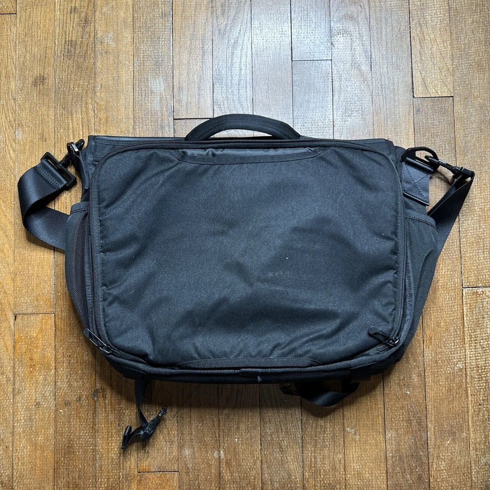 Nike Negro Salida Mensajero Laptop Viaje Bandolera Bolso de Hombro Unisex Foto 2 de 4