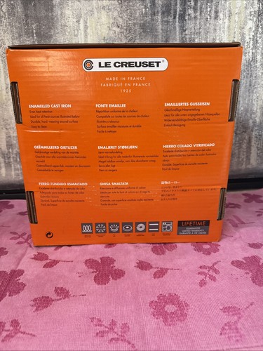 Le Creuset Signature Cast Iron 3.5 Qt Round Dutch Oven Sea Salt ❌No Lid❌ - Picture 4 of 5