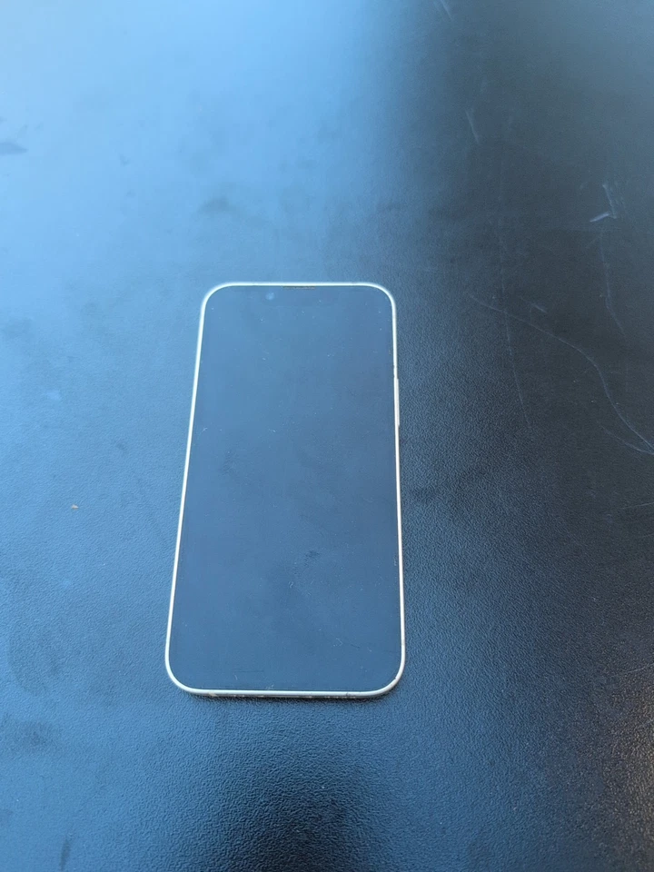 Apple iPhone 13 Mini - 128 GB - (Solo para piezas) Leer descripción Foto 2 de 2