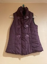 outer edge vest size small 