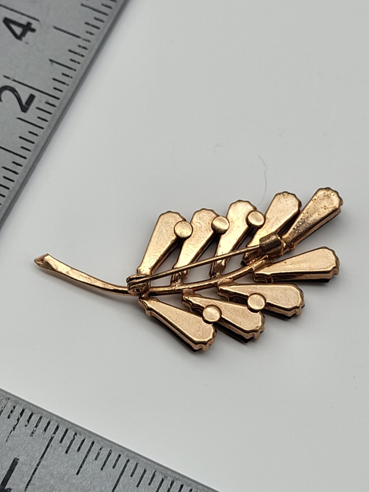 Stunning Red Rhinestone Sprig Leaf Brooch pin Unsigned beauty