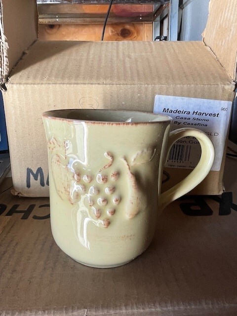 Casafina Madeira Harvest Mug Set of 4. Dijon Gold. New in Box.
