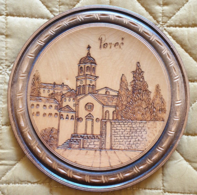 VINTAGE PYROGRAPHIE SOUVENIR WANDRELIEF POREC KROATIEN 21 CM