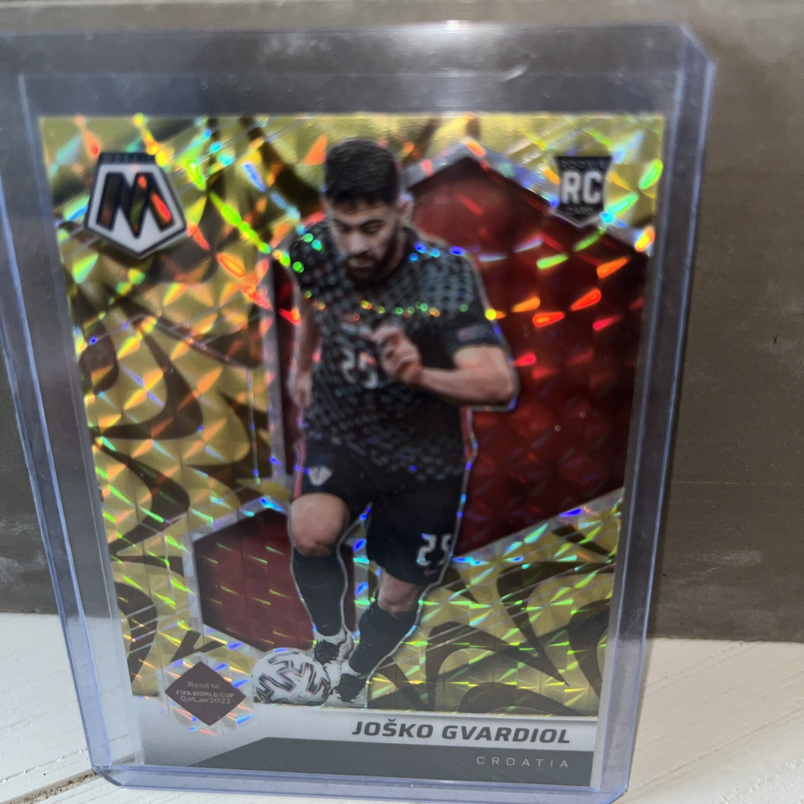2022 Mosaic World Cup Gold Reactive Prizm Josko Gvardiol #198 RC Croatia
