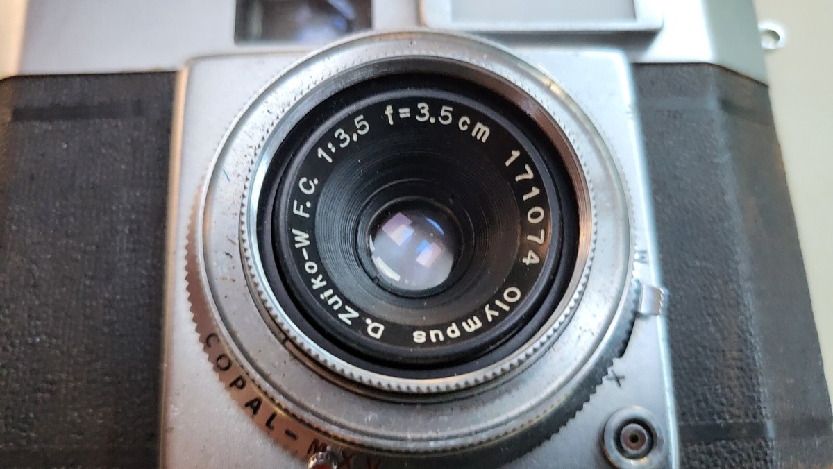 フィルムカメラ OLYMPUS WIDE-E Olympus Wide - Camera-wiki.org - The free camera encyclopedia