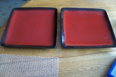 222 Fifth by PTS COMINO Two Square Dinner Plates Red Black Stoneware 10 4/5'' 