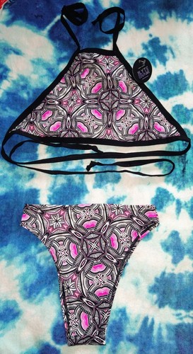 NWT The Lyte Couture Pink And White Geometric Rave/Festival Set ~ Sz XS - Picture 2 of 4