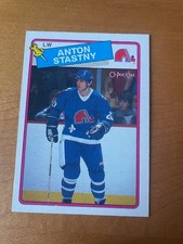 1988-89 O-Pee-Chee Set Break OPC #98 Anton Stastny - Quebec Nordiques NRMT
