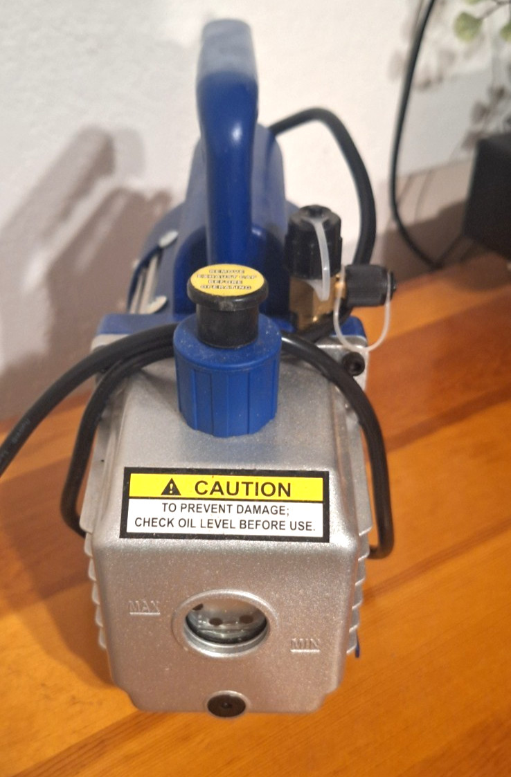 ZENY 1 Stage VP125+ Vacuum Pump 110V 3.5 CFM 5Pa 1/4 HP Gently Used