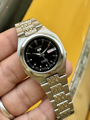 Seiko 5 7s26-02H0 Automatic 21 Jewels Beauty Black Dial Wristwatch