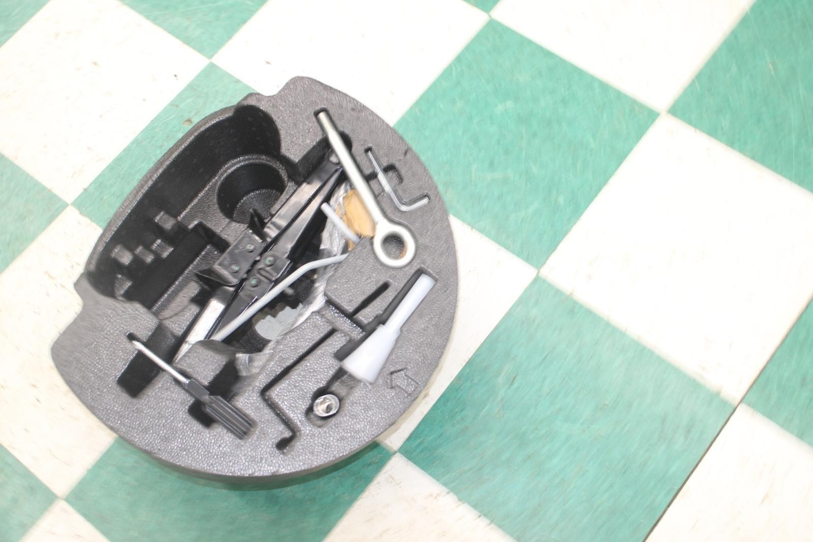 14-20 MASERATI GHIBLI Emergency Scissor Jack Wrench Tools Toolkit Foam OEM OE OE