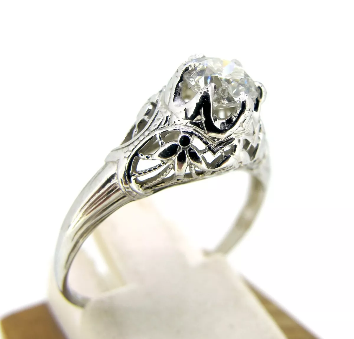 Authentic antique engagement rings clearance
