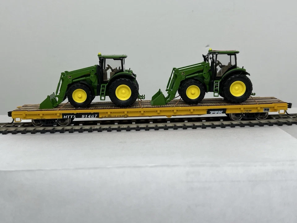 Walthers 68’ Ralphstrains custom TTMX 80632 JohnDeere Tractor loaders 1/87 - Image 4 of 4