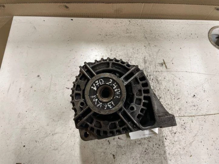 Generatore VOLVO V70 II SW 096047380 2.4 Diesel 136kw 2006 27080471 - Immagine 2 di 4