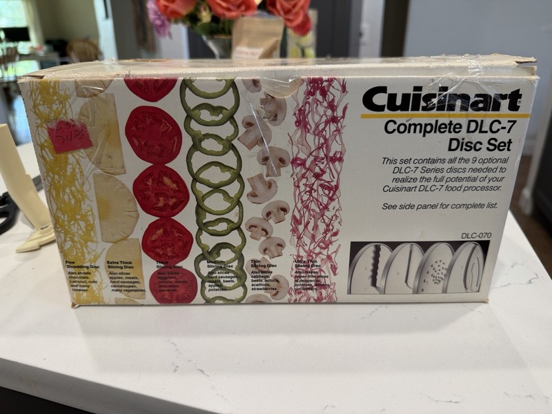 Vintage Cuisinart DLC-7 Disc Set – 9 Piece complete Set NEVER BEEN USED!!!
