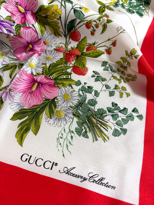 GUCCI Flora Silk Scarf Red Border Floral Accessory Collection 32.2