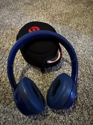 Beats by Dr. Dre Solo 2 Wired On-Ear B0518 Headphones With Beats Case