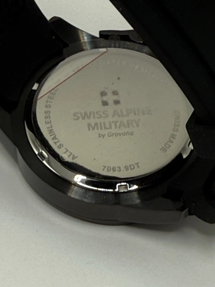 Reloj Swiss Alpine Military de Grovana 7063.9DT cronógrafo esfera negra nuevo en caja Foto 4 de 4