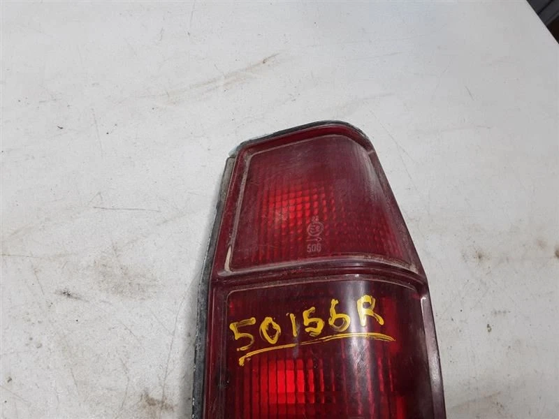 LUZ TRASERA PASAJERO EXC. LENTE DE LUJO SIN RIBETE CROMADO SE ADAPTA A COURIER 9889217 Foto 2 de 4