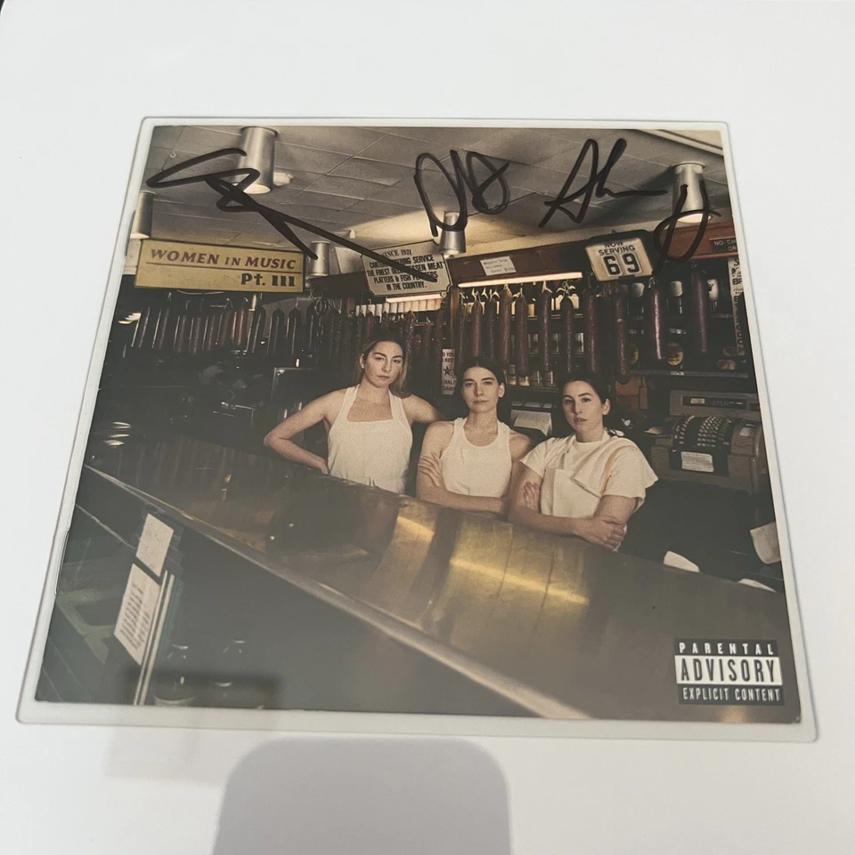 Haim Women In Music Pt. 3 Signed Framed Art Card Album Cover No Cd Included - Imagem 2 de 3