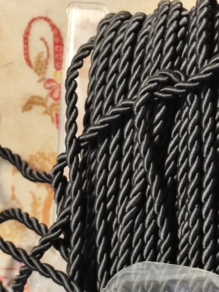 10  METRES DE Superbe Cordelette noire PASSEMENTERIE Ancien stock 7/8 mm env - Photo 3/4