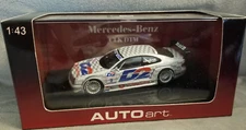 1/43 AUTO art 2001 Mercedes Benz CLK DTM #2 "D2", 60132