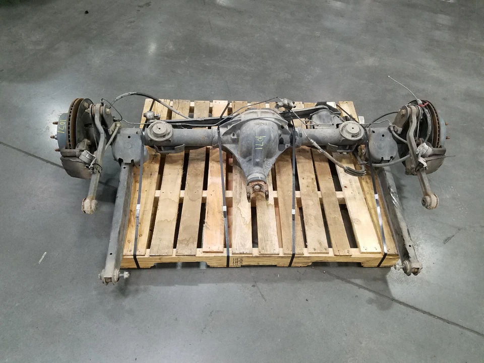 Cadillac Escalade 2008 ESV eje trasero relación 3,42 conjunto #1071 B-1 Foto 2 de 4