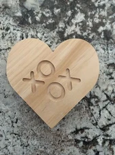 Mondo Llama Valentine's Day Wooden Engraved Conversation Heart XOXO