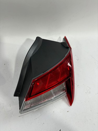 2021-2023 HYUNDAI ELANTRA TAILLIGHT ASSEMBLY OEM RIGHT PASSENGER SIDE 92402AA020 - Picture 6 of 15