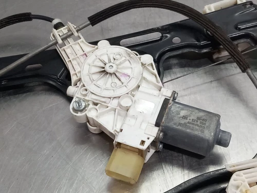7067796S Elevalunas Delantero Derecho para BMW SERIE 1 BERLINA (E81/E87) 863840 - Imagen 7 de 24