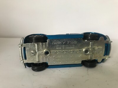 DINKY ディンキー № 129 VOLKSWAGEN BEETLEビートル Dinky Toys 129 Volkswagen VW Beetle 1300 sedan painted