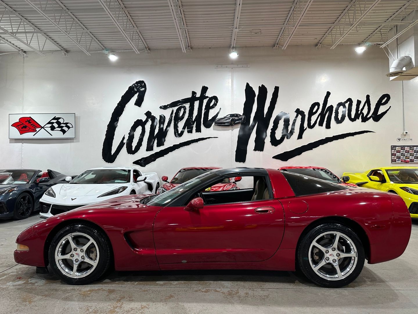 2001 [86U] Magnetic Red II Metallic Chevrolet Corvette   | C5 Corvette Photo 2
