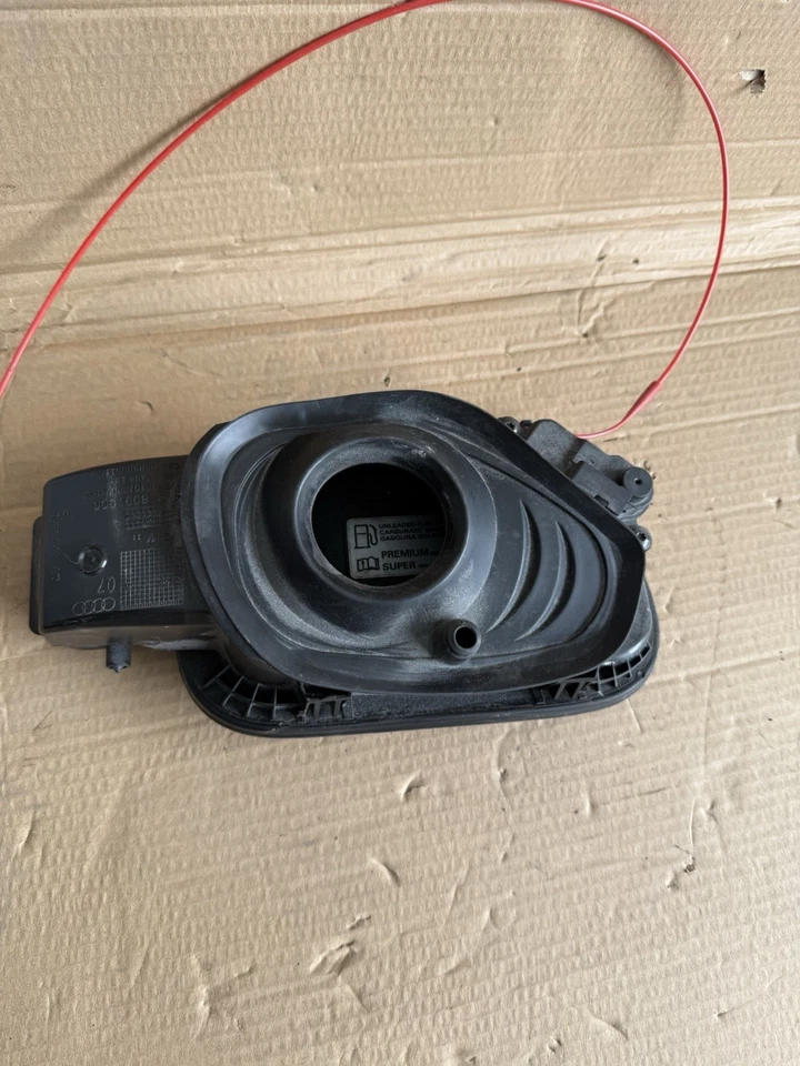 Tanque de combustível Audi Q7 2017-2024 capa - Imagem 2 de 3