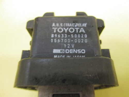 LEXUS 93-97 GS300 90-94 LS400 Traction Control Unit Relay 89633-50060 - Picture 2 of 6